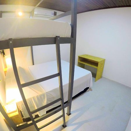 Hostel Da Milla Presidente Figueiredo Buitenkant foto