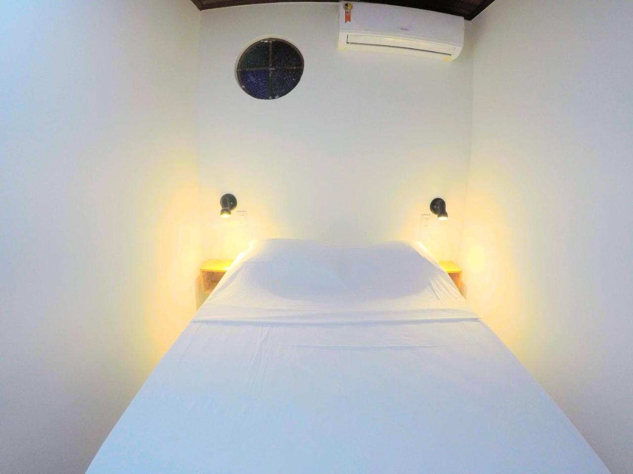 Hostel Da Milla Presidente Figueiredo Buitenkant foto