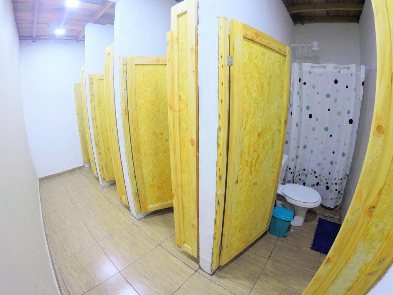 Hostel Da Milla Presidente Figueiredo Buitenkant foto