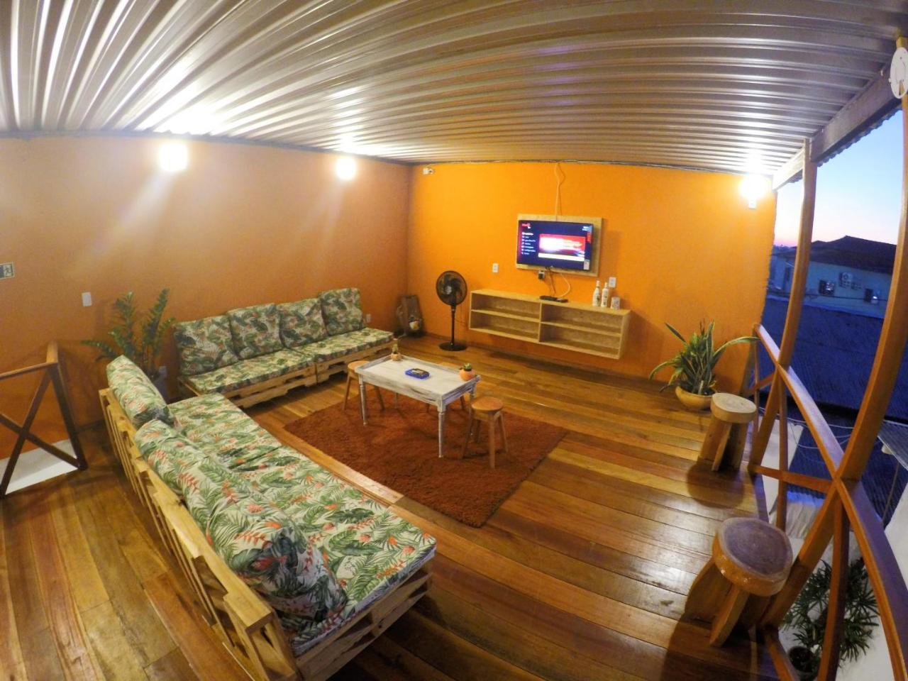 Hostel Da Milla Presidente Figueiredo Buitenkant foto