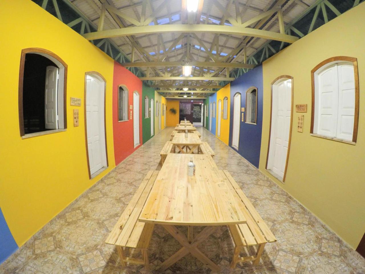 Hostel Da Milla Presidente Figueiredo Buitenkant foto