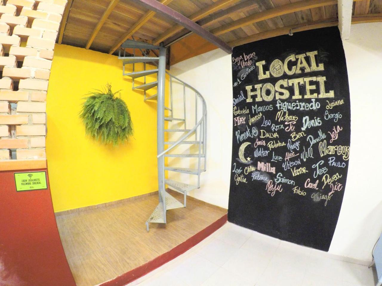 Hostel Da Milla Presidente Figueiredo Buitenkant foto