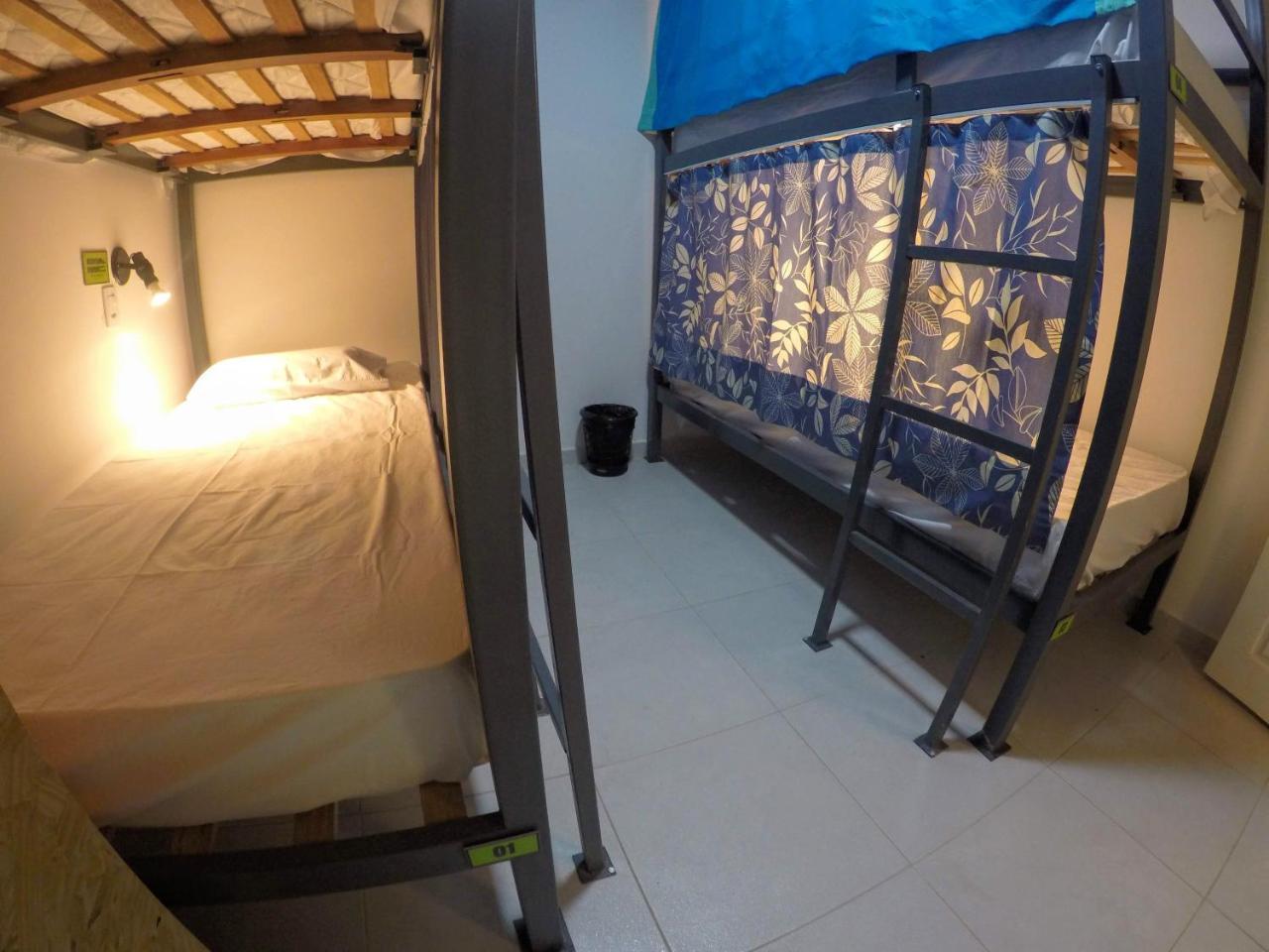 Hostel Da Milla Presidente Figueiredo Buitenkant foto